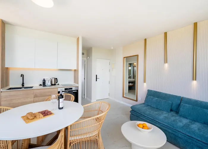 아파트 Albir Experience